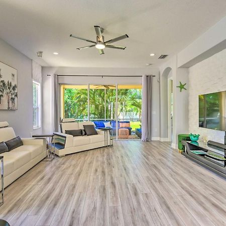 Sun-Soaked Sarasota Oasis With Pool And Hot Tub! Exterior foto